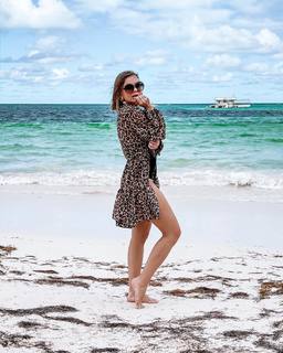 Catalina Grama feet photo 6
