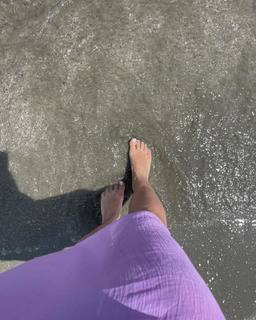 Catalina Grama feet photo 3