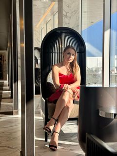 Catalina Grama feet photo 11