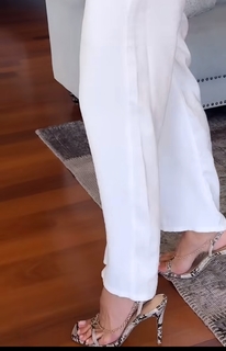 Catalina Gómez feet photo 5
