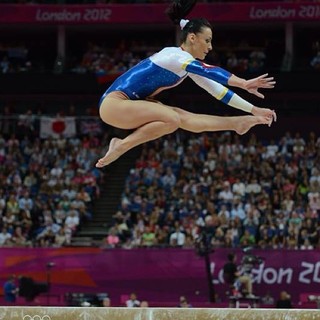 Catalina Ponor feet photo 2