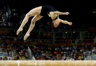 Catalina Ponor feet photo 7