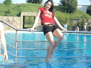 Catalina Ponor feet photo 17