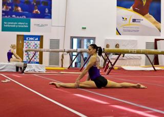 Catalina Ponor feet photo 16