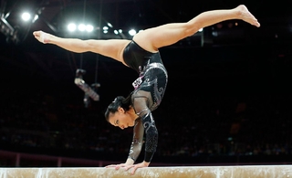 Catalina Ponor feet photo 12