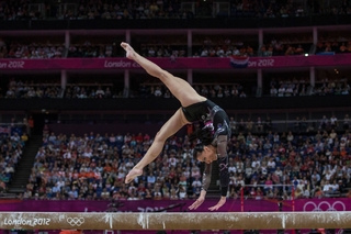 Catalina Ponor feet photo 7