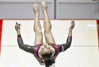 Catalina Ponor feet photo 3