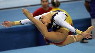Catalina Ponor feet photo 1