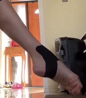 Catalina Salazar feet photo 9