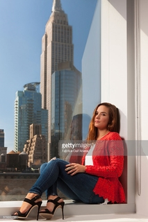 Catalina Sandino Moreno feet photo thumbnail