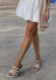 Catarina Gouveia feet photo 3