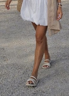 Catarina Gouveia feet photo 2