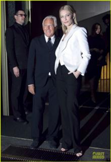 Cate Blanchett feet photo thumbnail