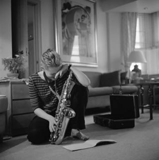 Cate Blanchett feet photo thumbnail