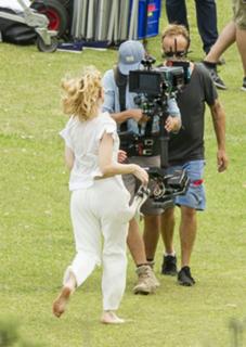Cate Blanchett feet photo thumbnail