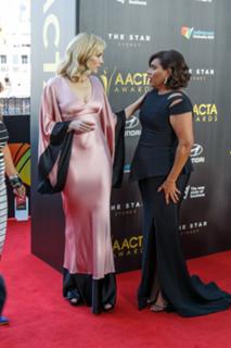 Cate Blanchett feet photo thumbnail