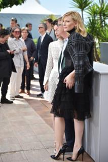 Cate Blanchett feet photo thumbnail