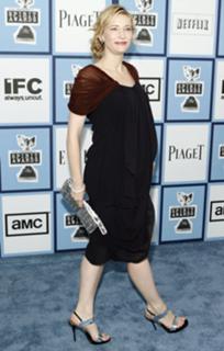 Cate Blanchett feet photo thumbnail