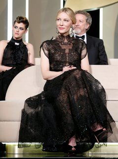 Cate Blanchett feet photo thumbnail