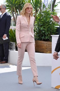 Cate Blanchett feet photo thumbnail