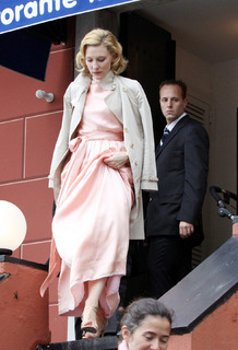 Cate Blanchett feet photo thumbnail