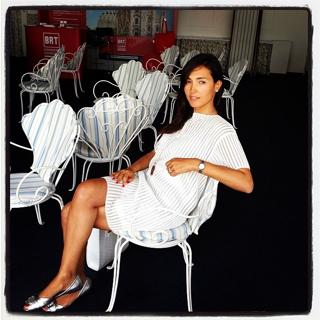 Caterina Balivo feet photo thumbnail