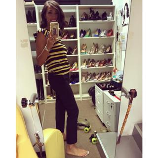 Caterina Balivo feet photo thumbnail
