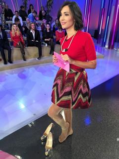 Caterina Balivo feet photo thumbnail