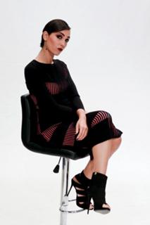 Caterina Balivo feet photo thumbnail