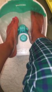 Caterina Balivo feet photo thumbnail