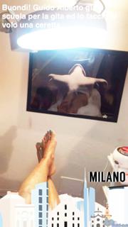 Caterina Balivo feet photo thumbnail