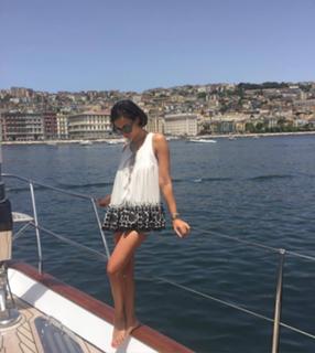 Caterina Balivo feet photo thumbnail