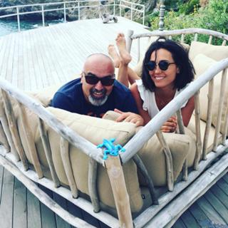 Caterina Balivo feet photo thumbnail