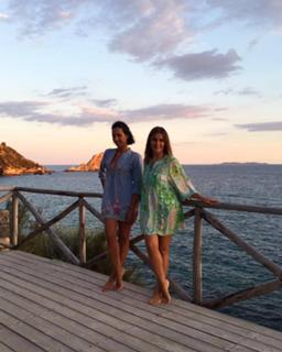 Caterina Balivo feet photo thumbnail
