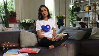 Caterina Balivo feet photo thumbnail