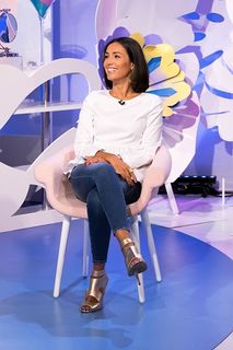 Caterina Balivo feet photo thumbnail