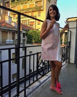 Caterina Balivo feet photo thumbnail