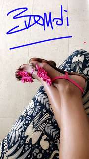 Caterina Balivo feet photo thumbnail