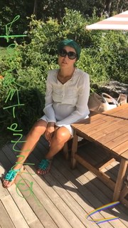 Caterina Balivo feet photo thumbnail