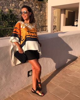 Caterina Balivo feet photo thumbnail