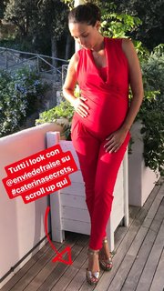 Caterina Balivo feet photo thumbnail