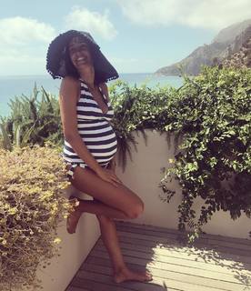 Caterina Balivo feet photo thumbnail