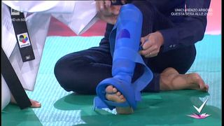 Caterina Balivo feet photo thumbnail
