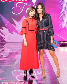 Caterina Balivo feet photo thumbnail
