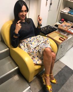 Caterina Balivo feet photo thumbnail