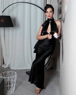 Caterina Balivo feet photo thumbnail