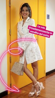 Caterina Balivo feet photo thumbnail