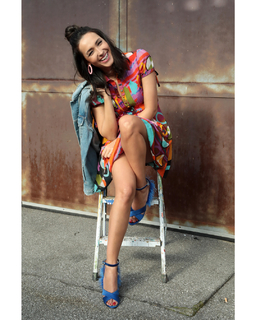 Caterina Balivo feet photo thumbnail