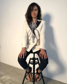 Caterina Balivo feet photo thumbnail