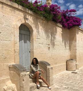 Caterina Balivo feet photo thumbnail